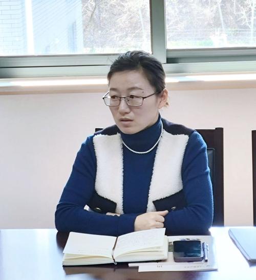 2025新澳门王中王正版和新人结婚班主任致辞与新人结婚班主任致辞称多亏当年失职